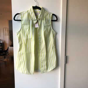 Beautiful Banana Republic sleeveless top